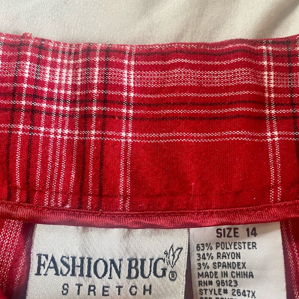 Plaid red pants